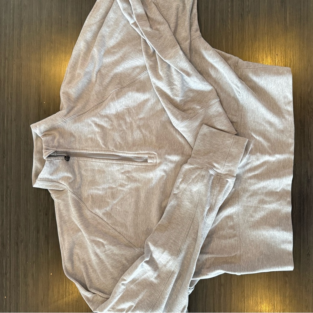 Lululemon “Ready to Rulu” Quarter-Zip Pullover Grey EUC size 4